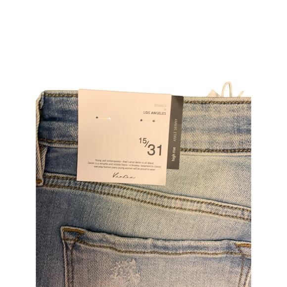 Kancan Estilo 40784 Chewed Hem Highrise Mid Light Wash Ankle Jeans sz 31 NWT - Picture 8 of 9